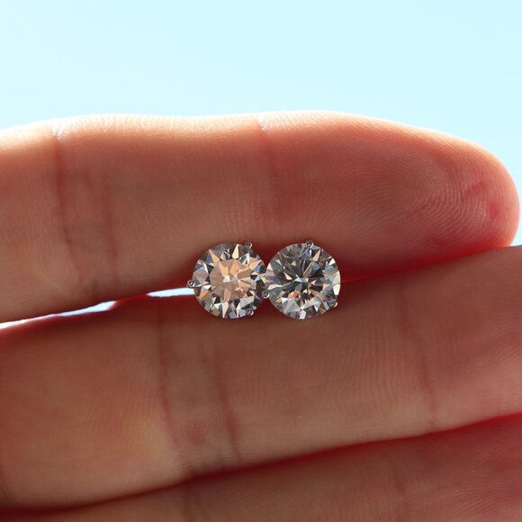 5.12 Carat Round Brilliant IGI Certified Lab Grown Diamond Stud Earrings - Picture 5 of 7